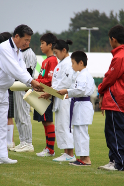 スポーツ優秀選手・優秀団体の表彰が行われました スポーツ優秀選手・優秀団体の表彰が行われました