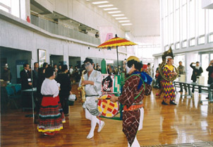 館内に音楽があふれる｢みの～れ音楽祭｣の写真