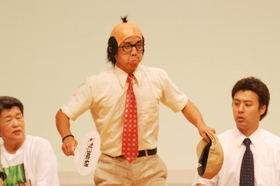 かつらを被った役者の写真 かつらを被った役者の写真