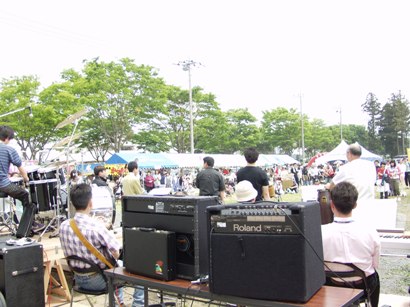 羽鳥ふれあい広場にゲスト出演の写真