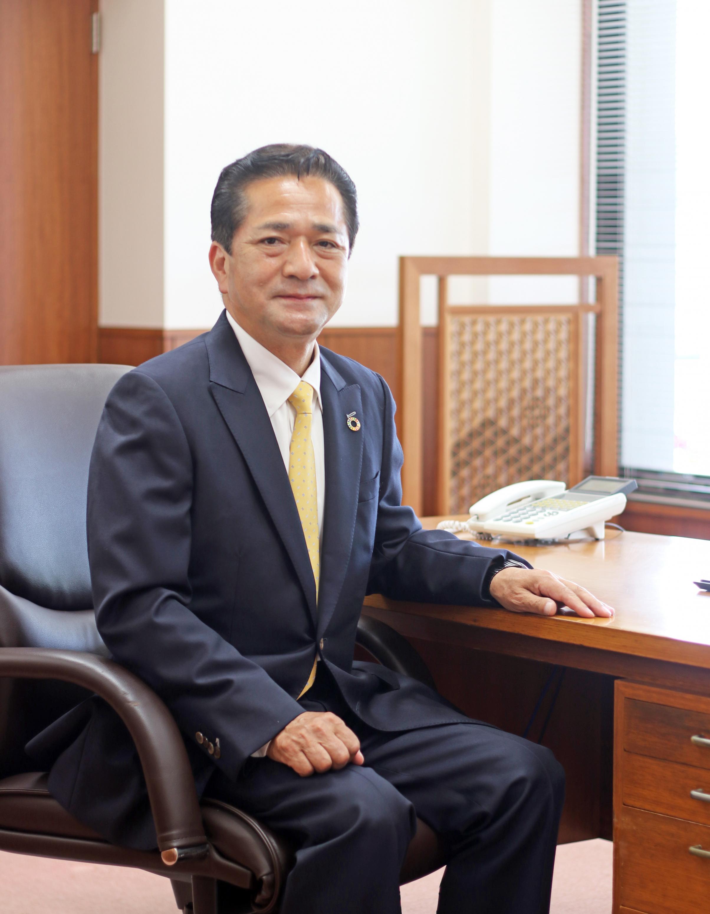 島田幸三新市長_執務室