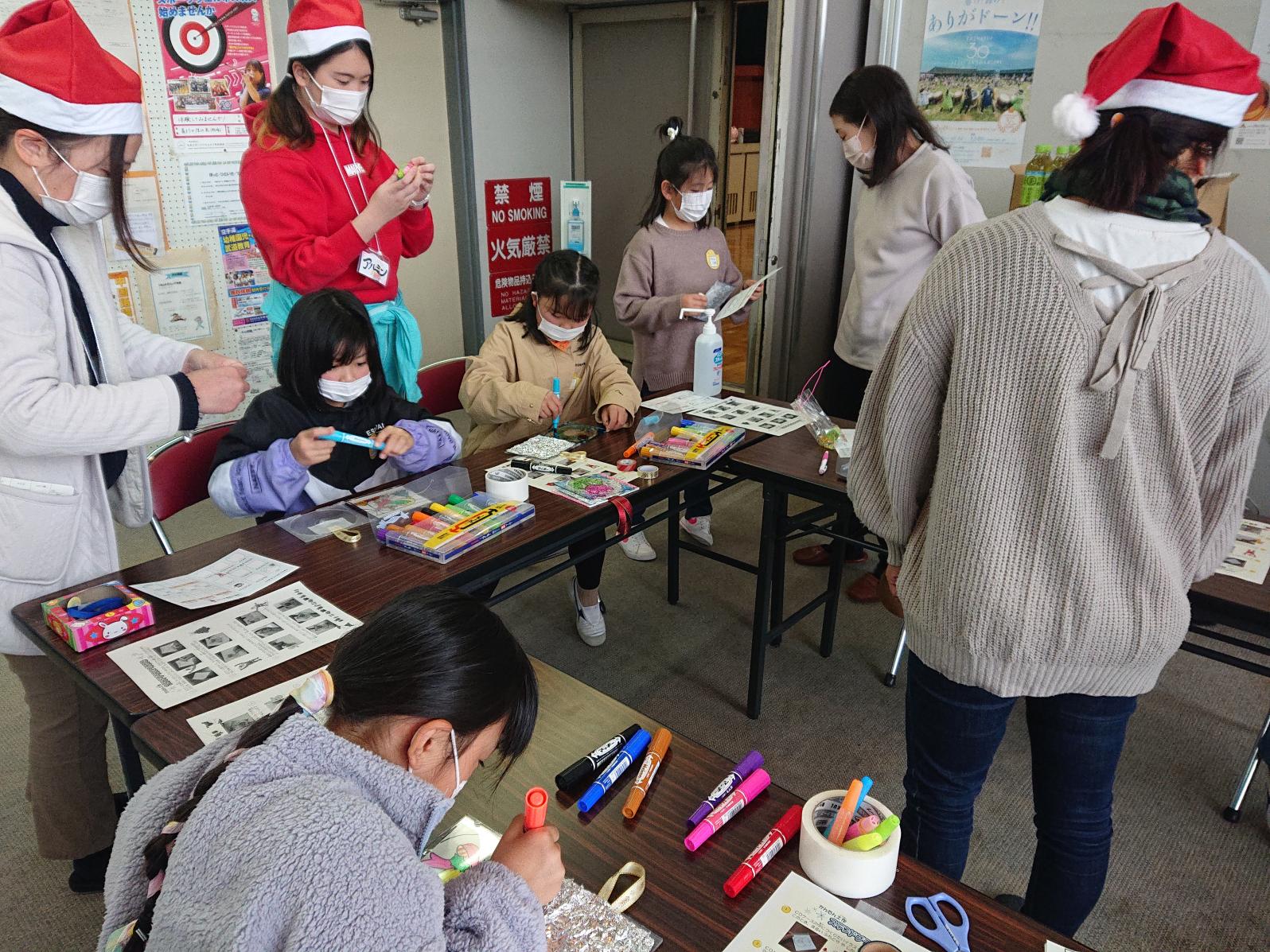 ステンドグラス風工作