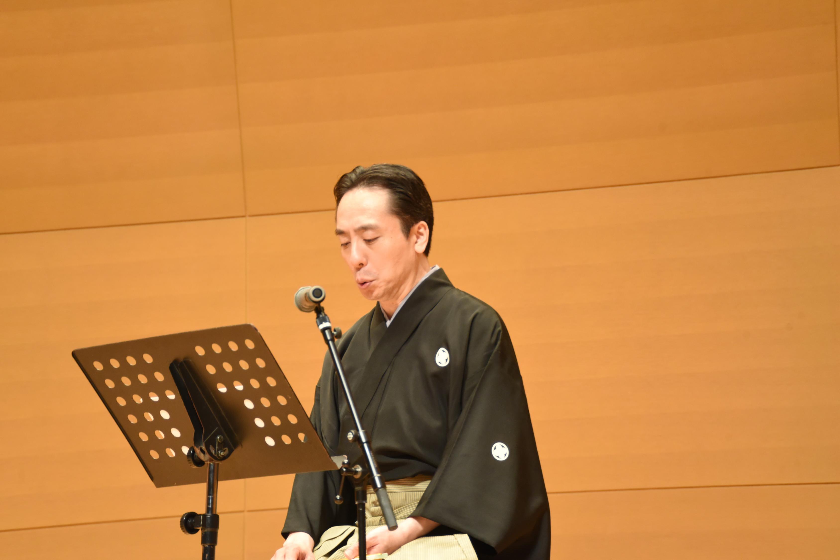 謡の様子 謡の様子