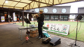 「チャーリー栗原」各種管楽器のマラソン演奏 「チャーリー栗原」各種管楽器のマラソン演奏