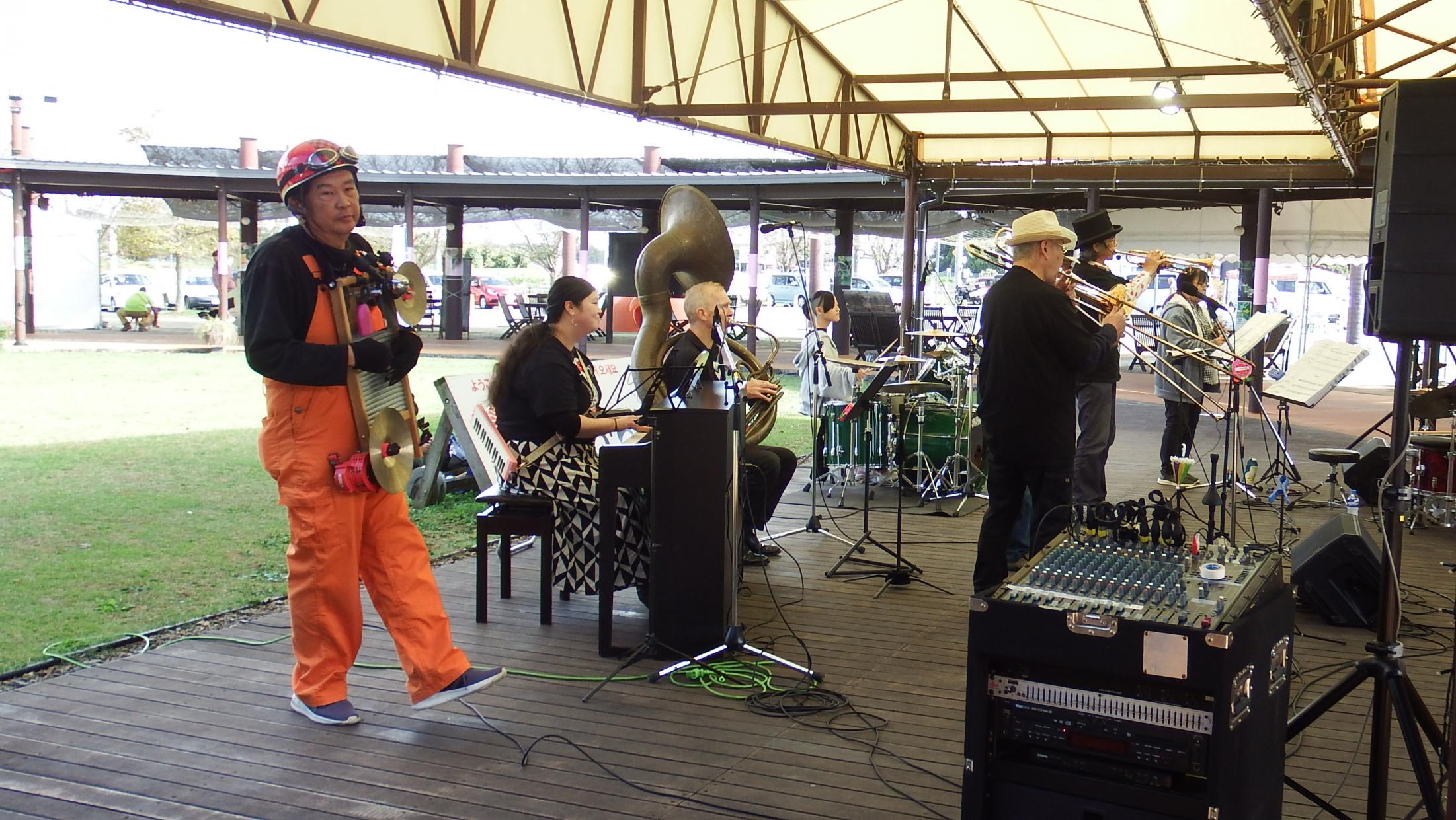 デキシーランブラーズ写真3