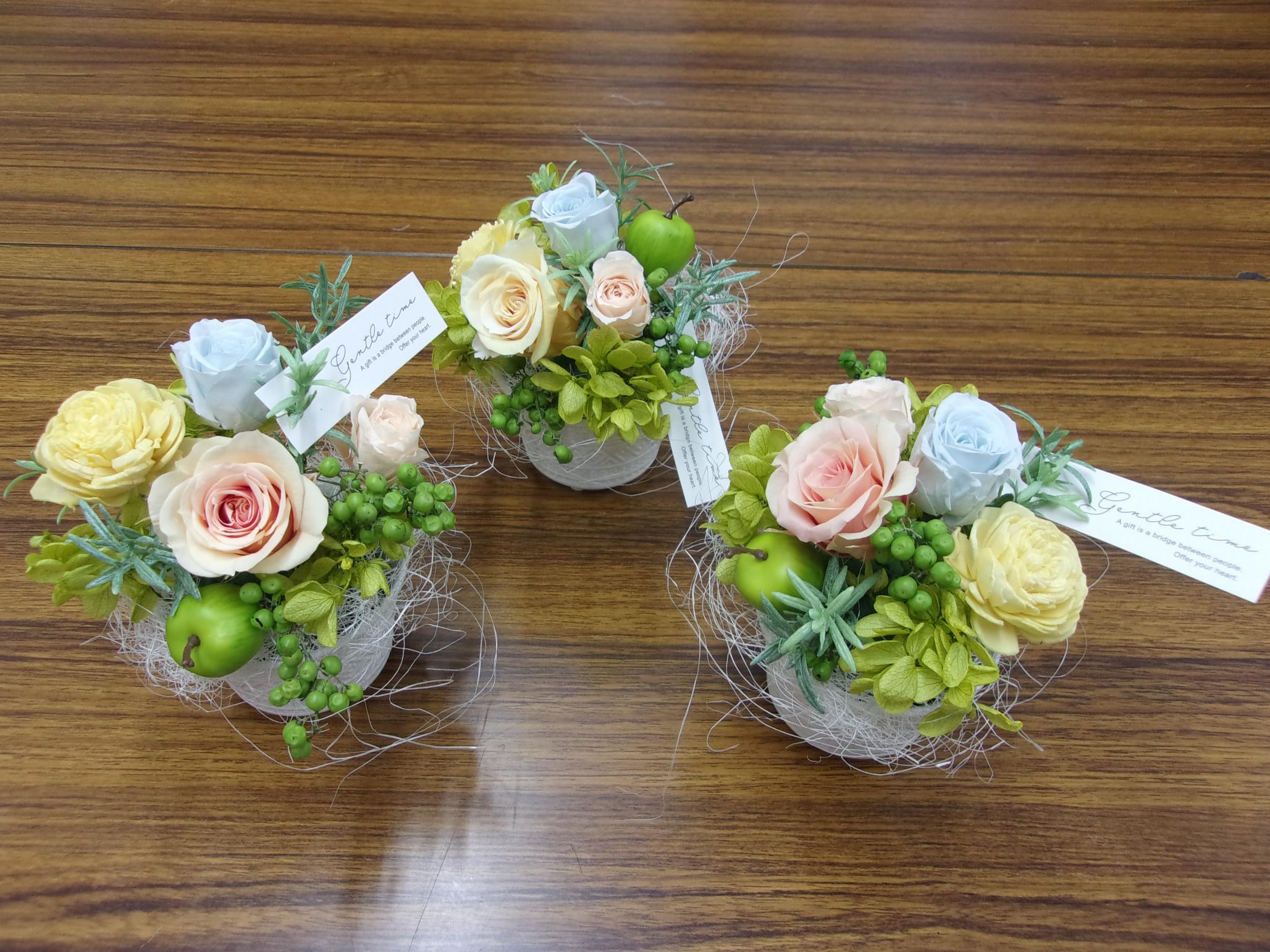 プリザーブドフラワー作品例1